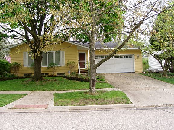 2nd image of 2010 Collegewood St