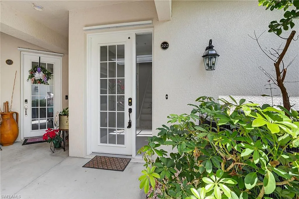 3 bed, 2.0 bath, 1840 sqft, $3,100 — Photo 4