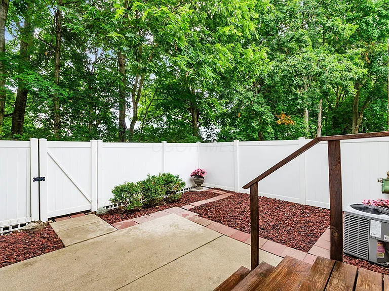 5841 Elmbridge Ln #4-27 — Photo 23