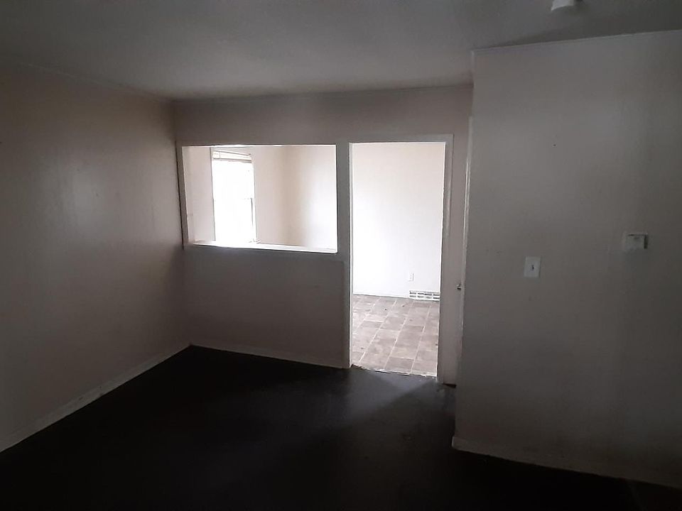 2nd image of 11222 E Winner Rd #B
