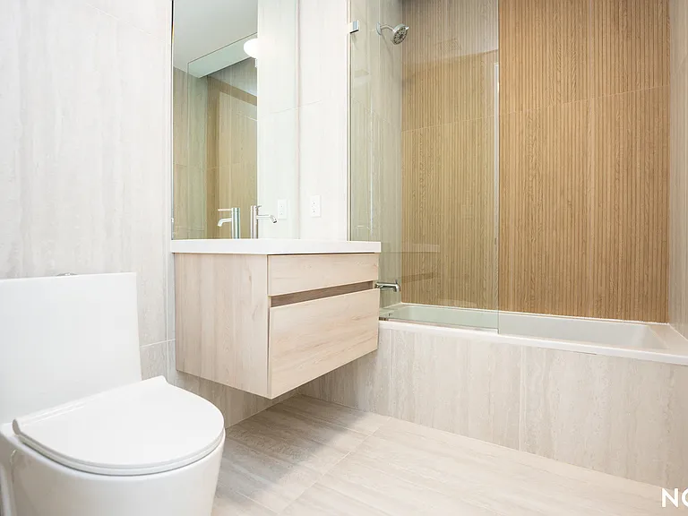 649 Hart St #3B — Photo 9