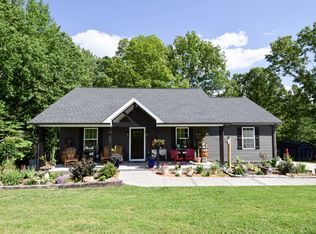 421 Marlin Ln, Westmoreland, TN