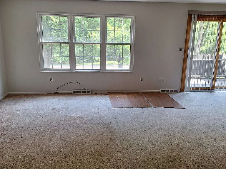 136 Crosswinds Ln — Photo 8