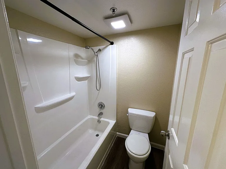 202 Mariner Way — Photo 8