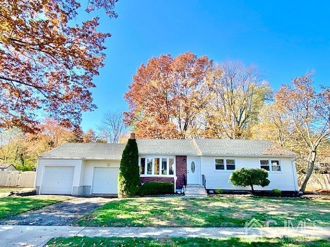 2nd image of 49 Kane Ave