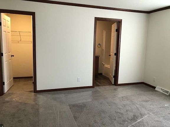 5th image of 6930 NE 56th St