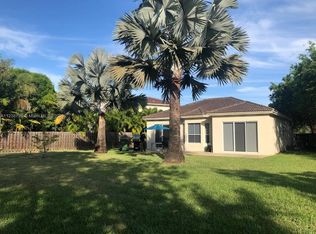 562 NE 20th Ave, Homestead, FL 33033