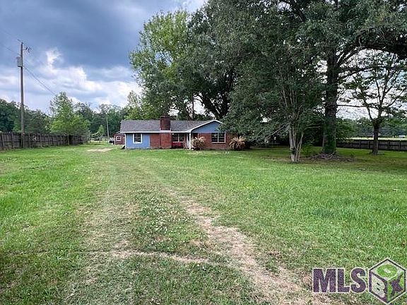 2nd image of 16842 Mahoney Rd