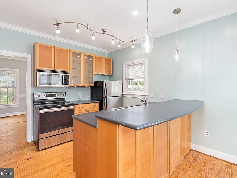 1445 Heatherstone Dr — Photo 14