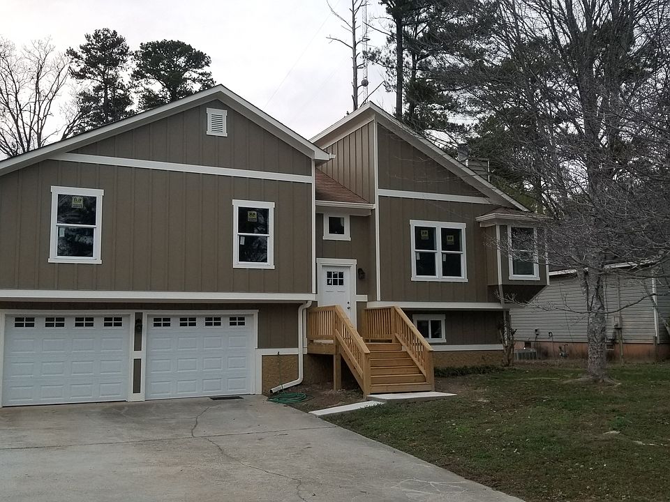 1st image of 290 Canterbury Ln