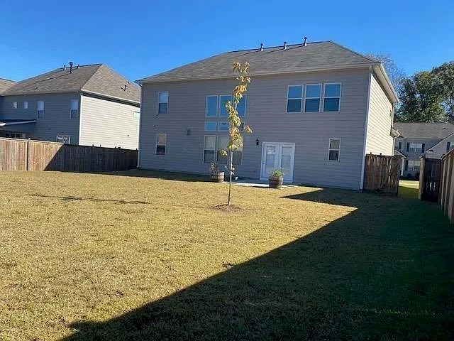 5650 Mirror Lake Dr — Photo 27