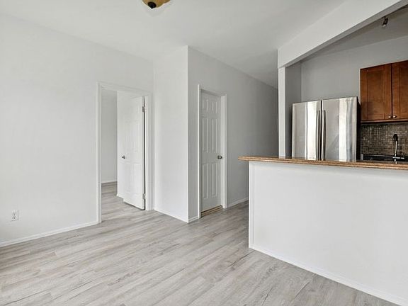 2nd image of 350 S 4th St APT 4B