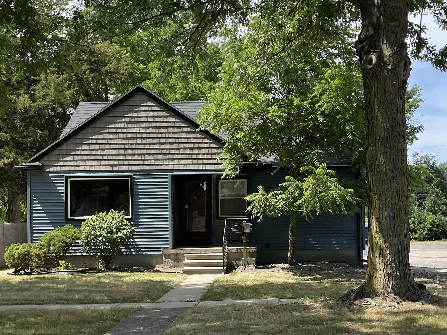 1 bed, 600 sqft, $1,000 — Photo 1