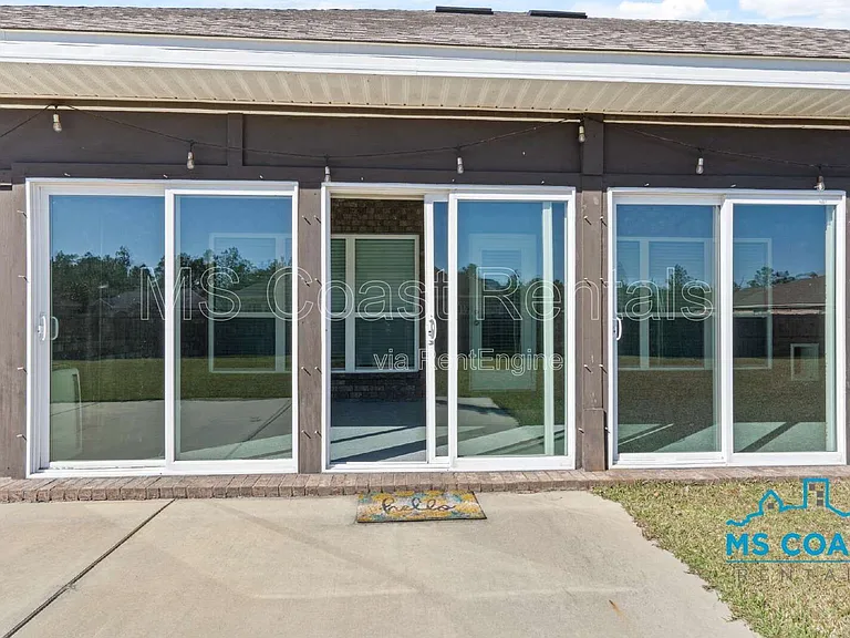 8712 Park Ridge Ct — Photo 31