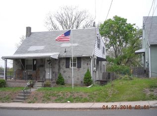 379 State St, Pottstown, PA 19464