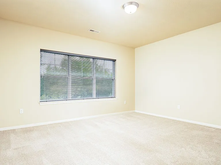 Highland Shores Apartments — Photo 49