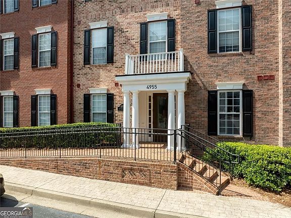 2nd image of 4955 Ivy Ridge Dr SE Unit 303