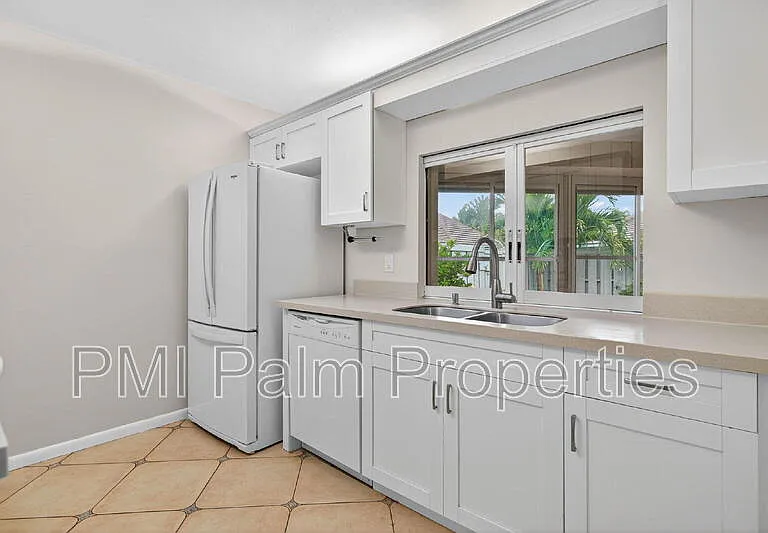1127 E Seminole Ave #8A — Photo 8