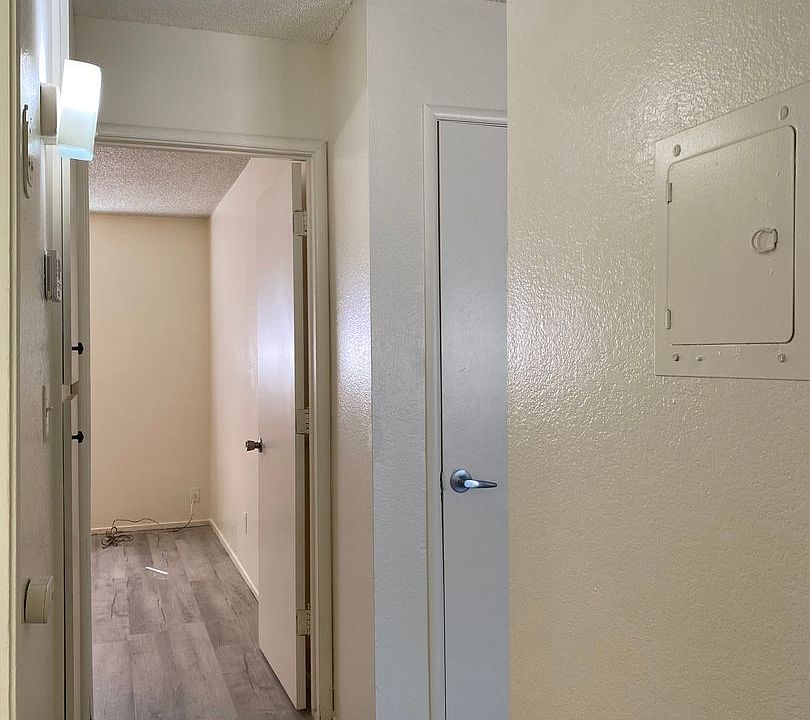 1st image of 363 N I St APT 4