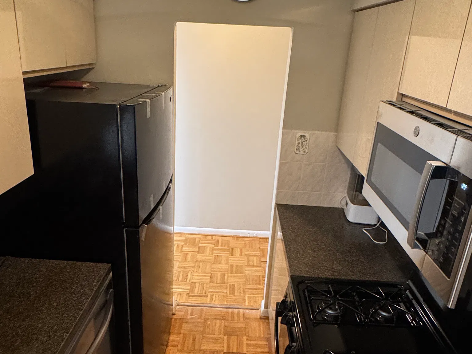 1 bed, 750 sqft, $1,500 — Photo 2