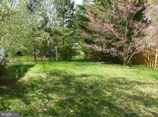 311 George St SW, Vienna, VA 22180