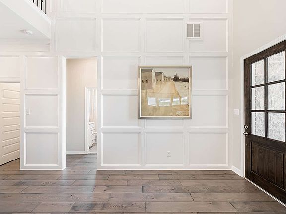 Garner Foyer NOT ACTUAL HOME, REPRESENTATION ONLY