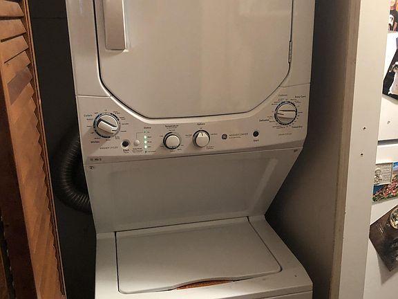 5th image of 17 Symphony Rd APT 5
