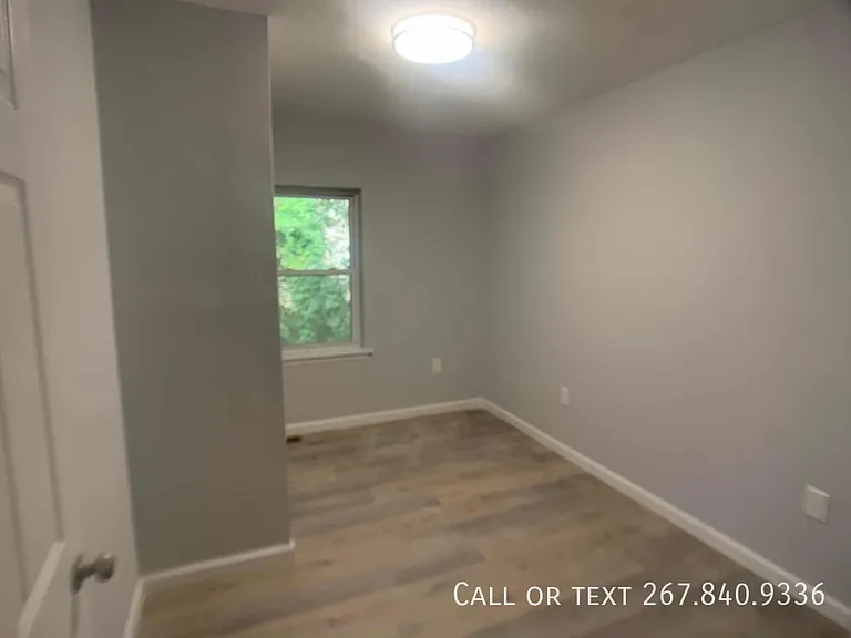 4 Columbia Ave #1DOWN — Photo 7