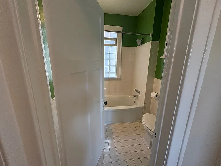 1216 Wayburn St — Photo 14