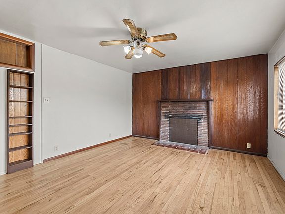 5th image of 1475 Hoover St