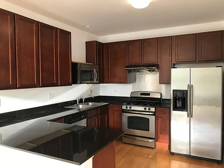 3536 S Federal St — Photo 6