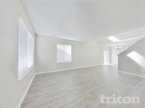 4th image of 6633 Dunsdin Dr