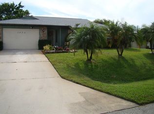 1453 Crest Dr, Englewood, FL 34223