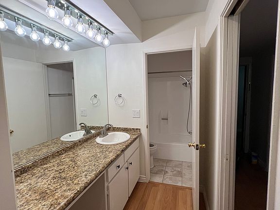 5th image of 1517 E Garfield Ave APT 48