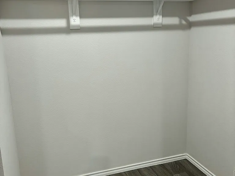 207 Polasek Dr — Photo 17