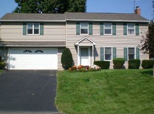 2443 Willow Glen Dr, Lancaster, PA