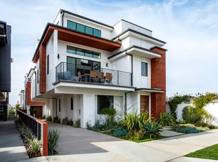 521 N Gertruda Ave, Redondo Beach, CA 90277
