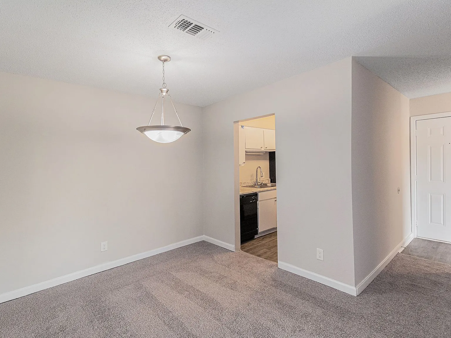 High Pointe — Photo 3