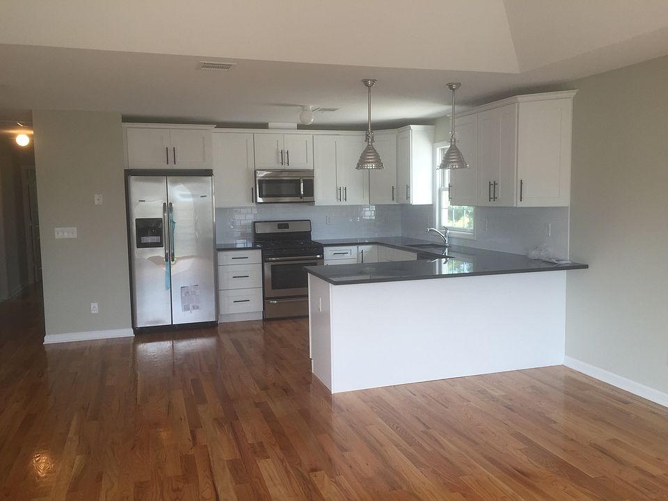 Open Living Room - Kitchen