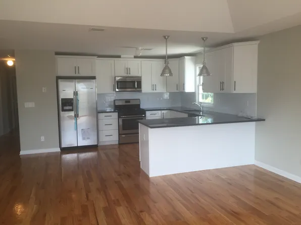 32 Cleveland Ave, Harrison, NJ 07029