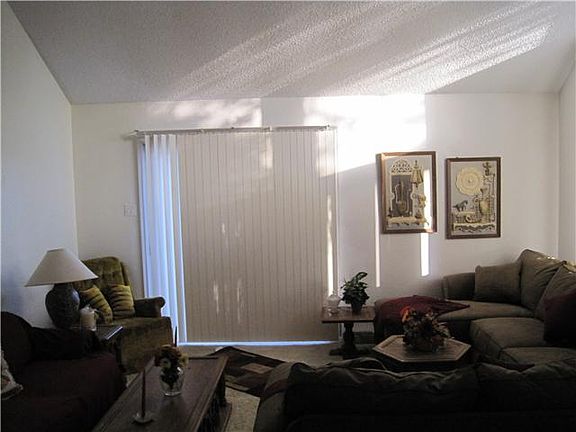 5th image of 1709 Walsh Dr