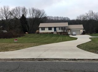 2094 Randolph Rd, Mogadore, OH 44260