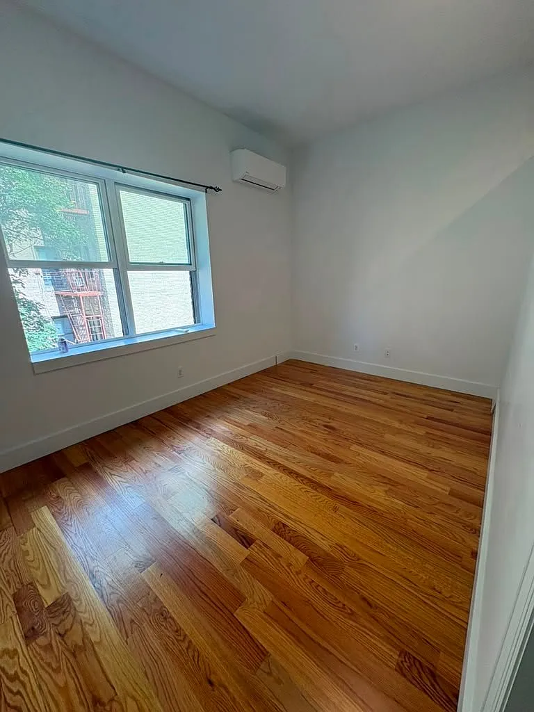 Studio, 1.0 bath, $1,900 — Photo 1