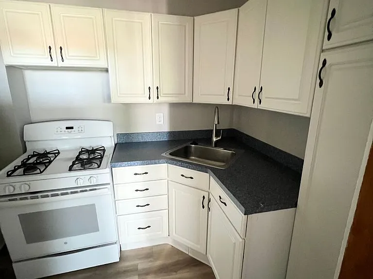 2626 N Moreland Blvd — Photo 8