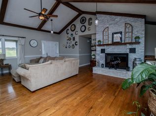 326 Redmon Rd, Paris, KY 40361