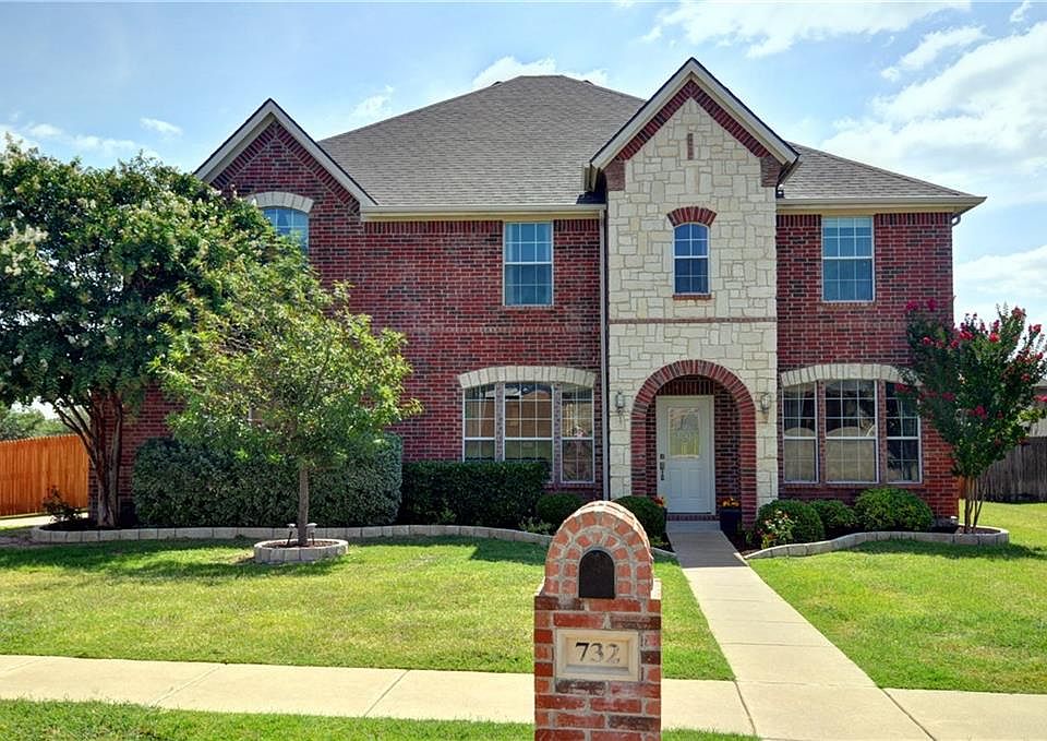 1st image of 732 Sage Brush Dr