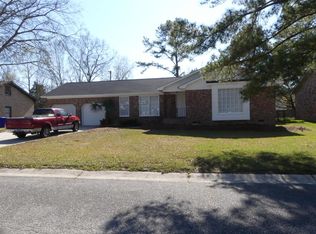 8177 Wainwright Rd, North Charleston, SC 29406