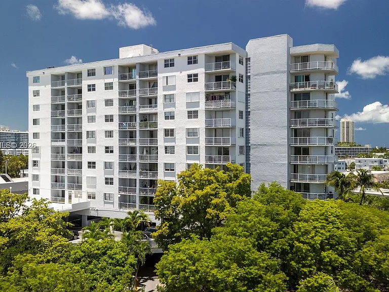 6900 Bay Dr #6H — Photo 19