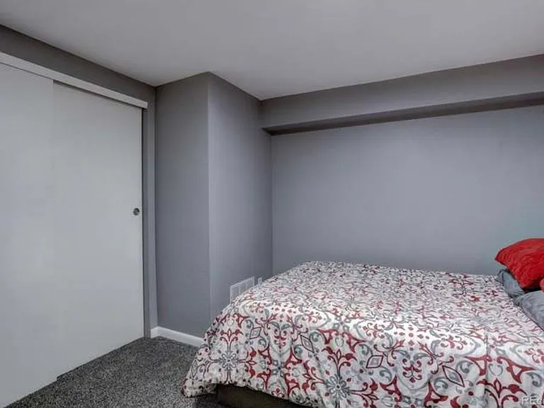 5476 E Atlantic Pl — Photo 7