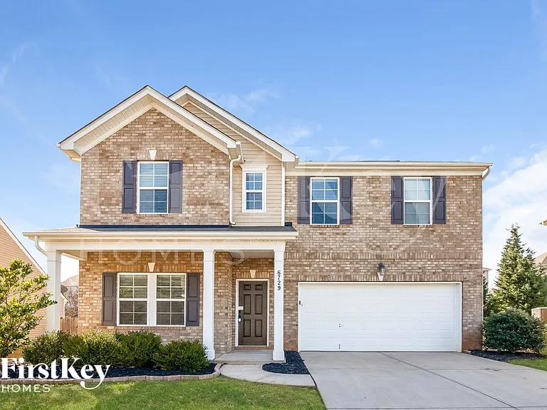6729 Barefoot Forest Dr — Photo 1